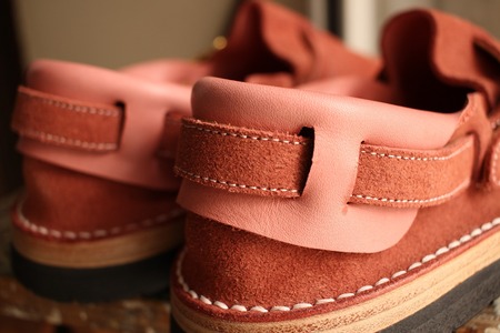 HEEL HOLD SLIP ON