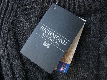 ARAN CREW NECKED SWEATER