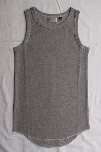 SLEEVELESS SHIRT