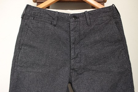 BLACK CHAMBRAY TROUSERS (TIGHT STRAIGHT)