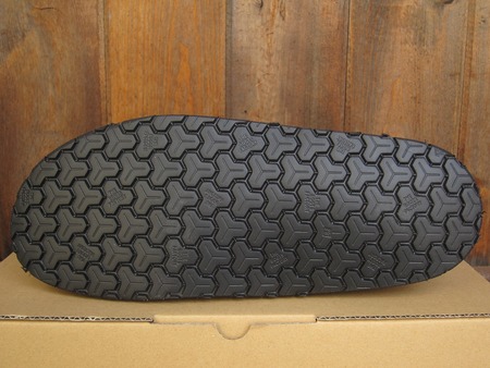 HEEL HOLD SLIP ON