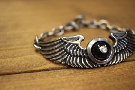 WINGED GROVE