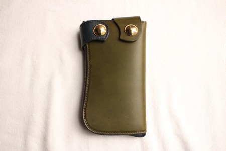 TRI-ZIP POCKETBOOK & CHAIN (8)