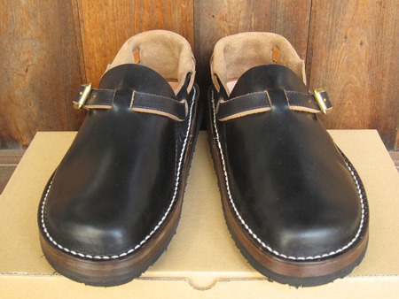 HEEL HOLD SLIP ON