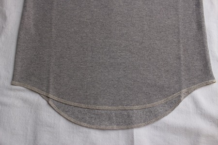 SLEEVELESS SHIRT