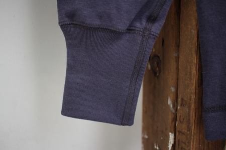 CREW NECKED TYPE LONG SLEEVE SHIRT