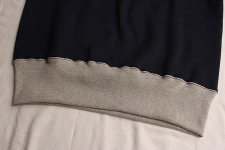 SET-IN SLEEVE 2-TONE SWEAT