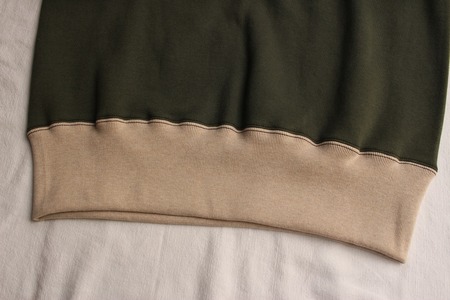SET-IN SLEEVE 2-TONE SWEAT