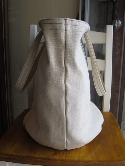 FIELD BARREL TOTE LINEN