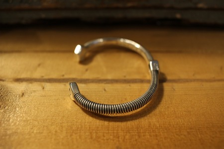 BOLT'N'NUT SCREW BANGLE