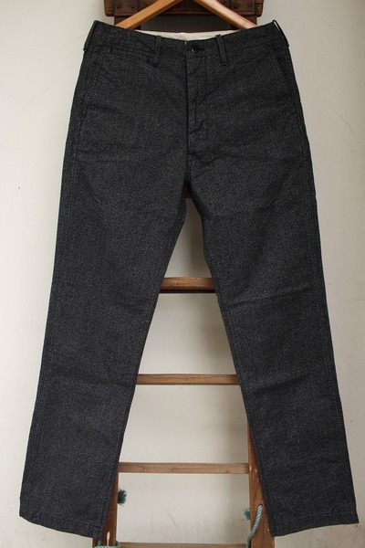BLACK CHAMBRAY TROUSERS (TIGHT STRAIGHT)