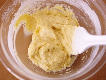 混ぜていくだけ簡単手順で本格マーブルチョコのカップケーキ03