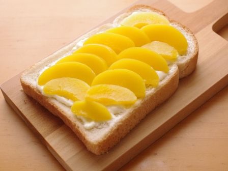 桃缶と塩麹でとろ甘デザートトースト02