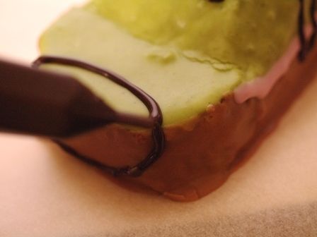 E5系はやぶさのパウンドケーキ06