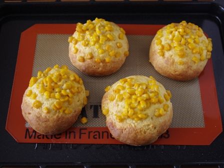 ホットケーキミックスで作るコーンマヨバターのおかずパン07