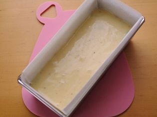 スモークサーモンと茶豆のケークサレ05
