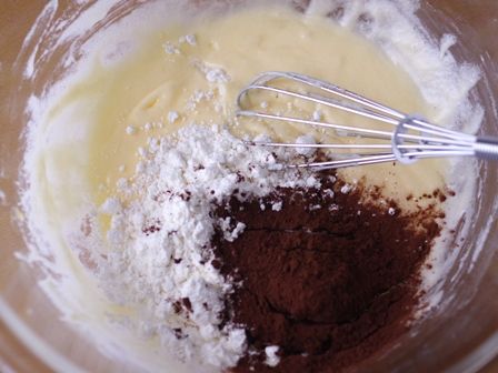 ホットケーキミックスで作る白いガトーショコラ03