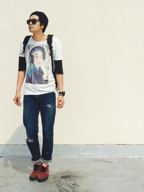 Bershka T