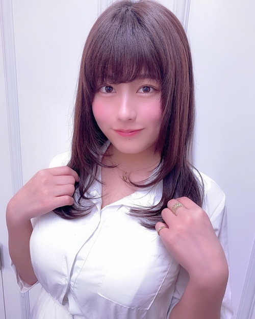 ちとせよしの自撮り画像 (4)