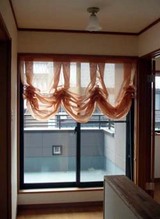 カラーのバルーンシェード