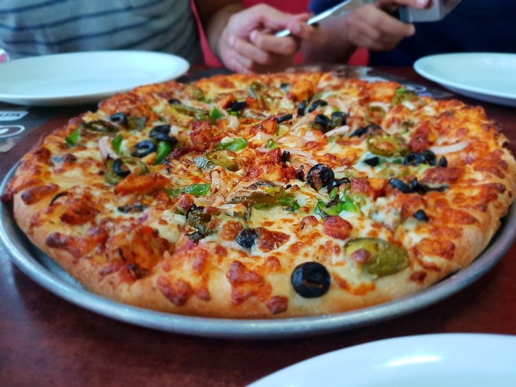 pizza-3377052_960_720