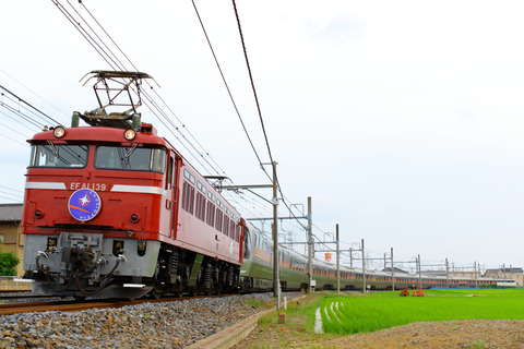 ES7D0895