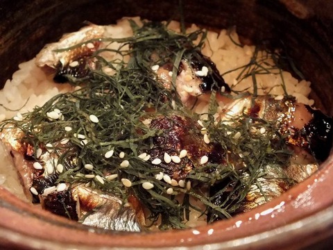 「秋刀魚の土鍋炊き込みごはん」(土鍋)