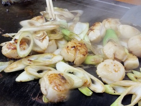 帆立とネギの鉄板焼き