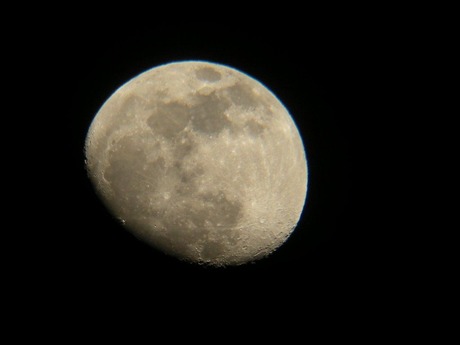 十三夜の月 120204