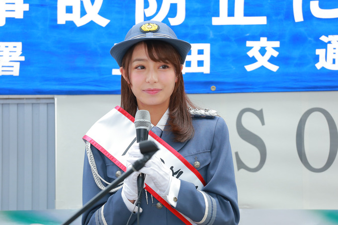 【悲報】TBS宇垣美里アナ(27)、首にキスマークをつけたまま一日警察署長の仕事をする