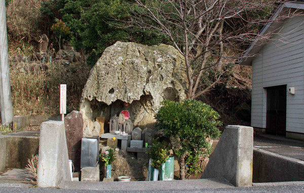 岩屋地蔵（鳥取岩戸海岸） : こん近のblog