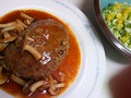 チーズインハンバーグきのこソース