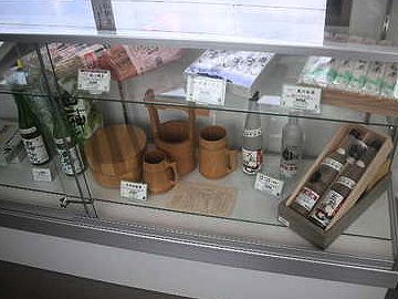 曲げわっぱがあるな