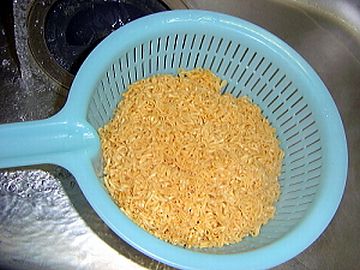 スープがこぼれちゃうじゃないの