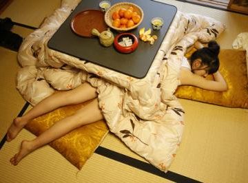 こたつで寝ると、どうしてあんなに気持ちいいんでしょう?