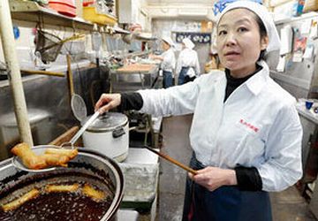 食堂のおばちゃんをしながら『松本清張賞』を受賞した山口恵以子さん
