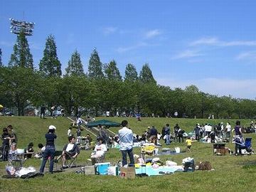 多摩川でバーベキューした
