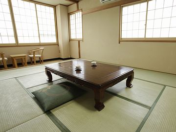 和室の個室がありますね