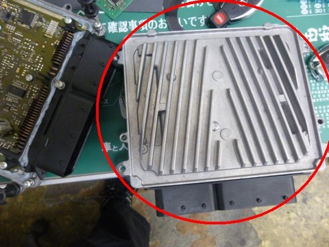 ベンツ エンジンコンピューター（ME9．7） 中古再使用できるよう 