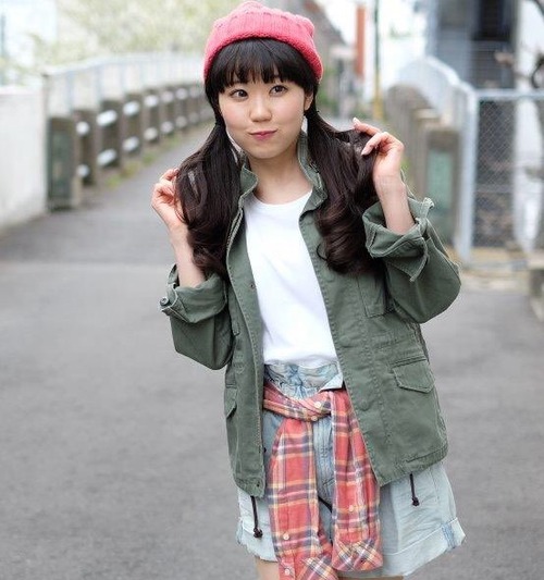 【画像】東山奈央さん、佐倉綾音と上坂すみれを公開処刑www
