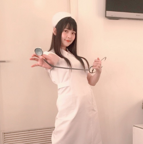 【画像】上坂すみれさん、ドスケベなナースコスをするwww