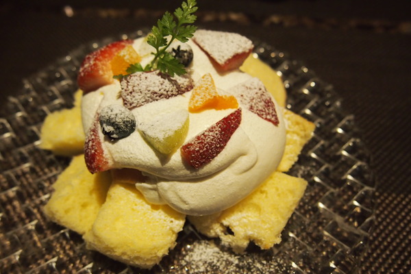 食べログで超人気 名古屋のケーキ屋 ピエール プレシュウズ にはブロック状の変形ショートケーキがあるよ 東京別視点ガイド