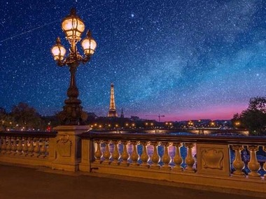 星空と洒落た橋