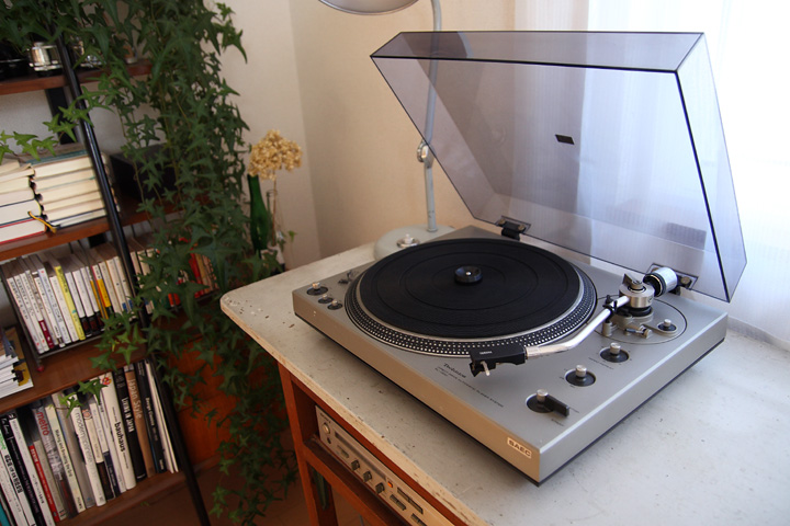 Technics SL-1300 : mini-storage Technics SL-1300 : mini-storage
