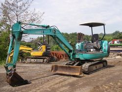 KOMATSU（コマツ） ミニショベルPC35R-8