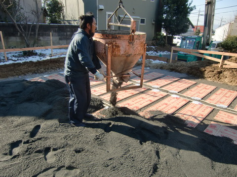 川砂搬入