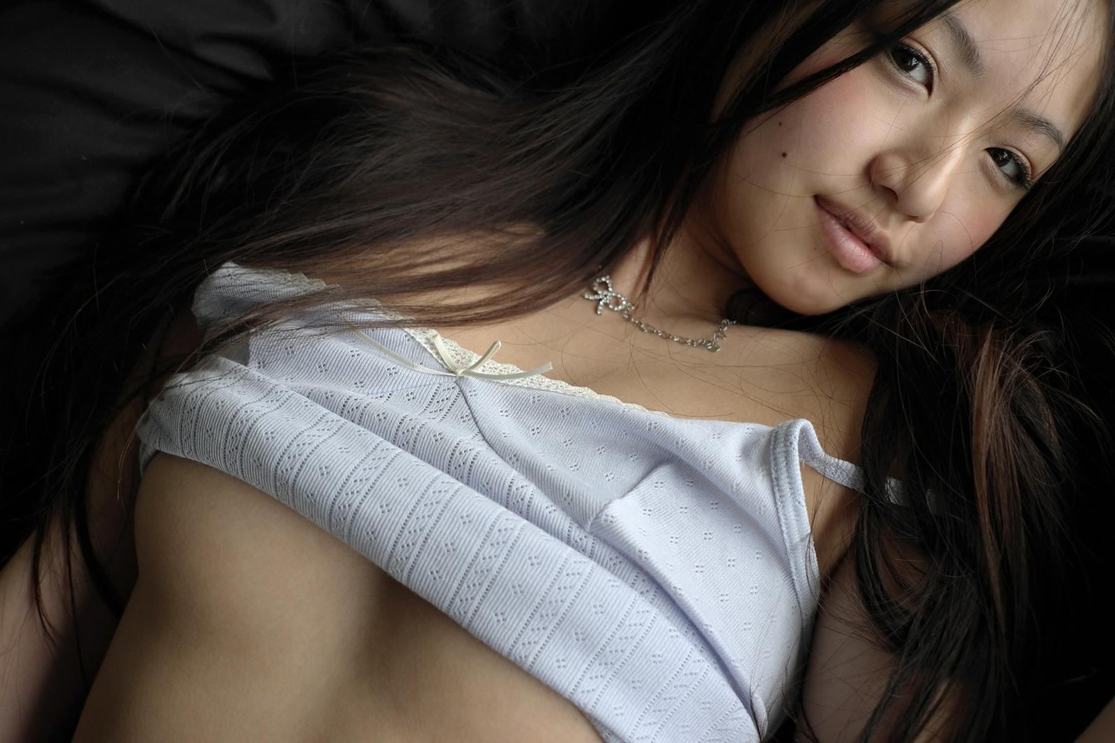 限界ギリギリな着エロをする20歳の「最上ゆき」が異常にエロい画像8