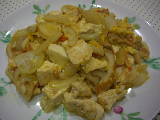 豚・玉葱・チクワ炒り豆腐