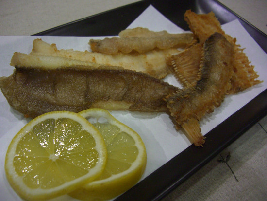 カレイ唐揚げと骨せんべい