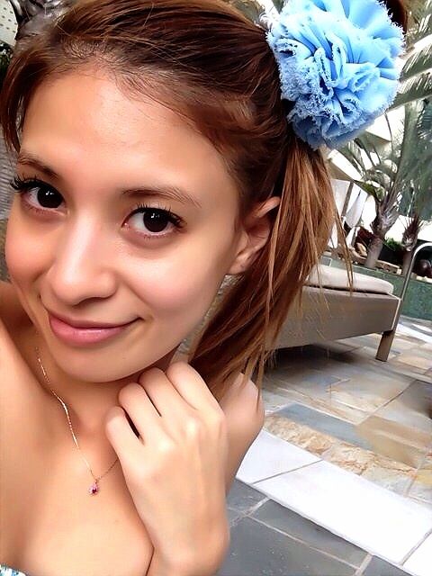 ままごと婚」って覚えてる？ハワイ移住中【吉川ひなの】の
